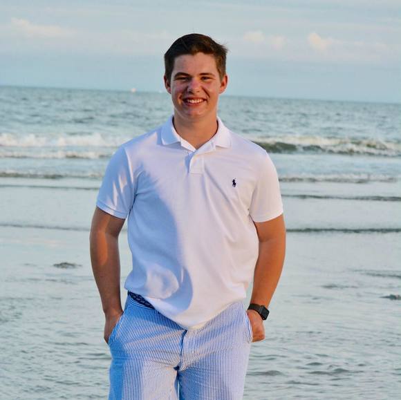 Profile Picture of Andrew Hennings (@ahennings5) on Poshmark