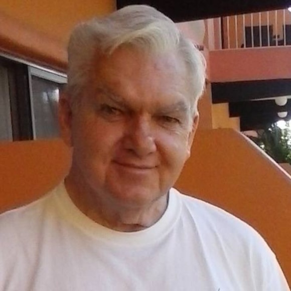 Profile Picture of Jay Knight (@jayknight391) on Poshmark