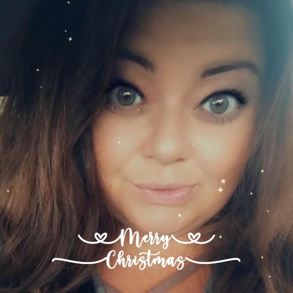 Profile Picture of Kellye Mckheean (@lovedbyhim2011) on Poshmark