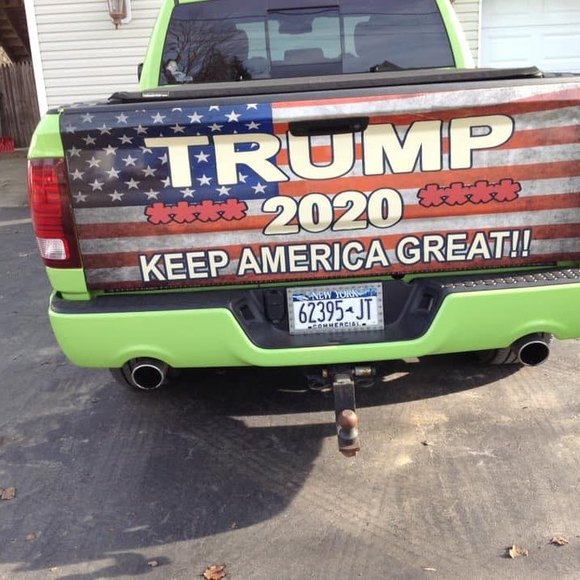 Profile Picture of Vernon Vanzile (@v_van_55) on Poshmark