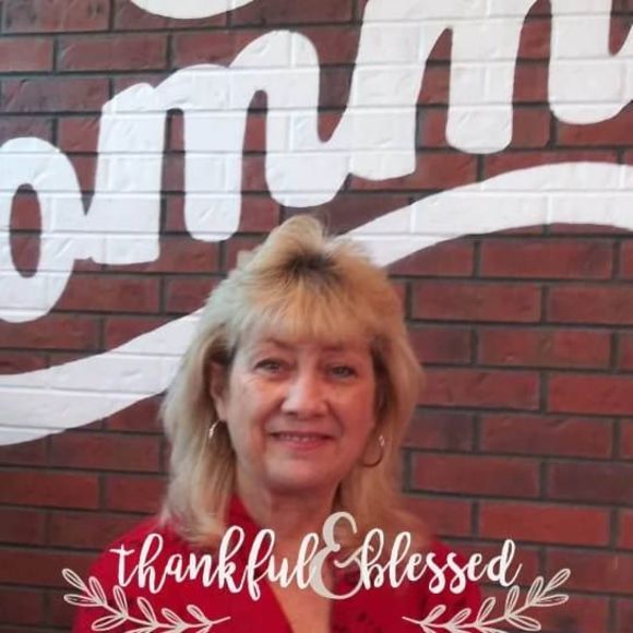 Profile Picture of Julie Zumhofe (@jazumhofe) on Poshmark