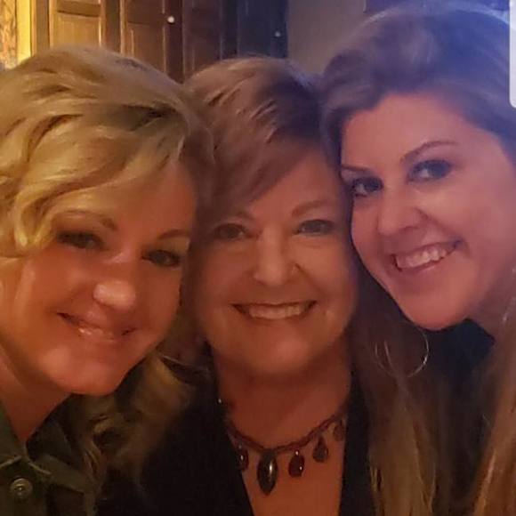 Profile Picture of Jan Fraunfelder (@jefraunfelder) on Poshmark