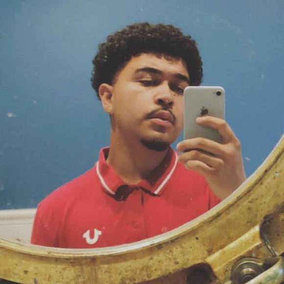 Profile Picture of Jonathan Mauricio (@subzero1098) on Poshmark