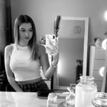 Profile Picture of H O L L I E 🍒 (@holliebarnesxo) on Instagram
