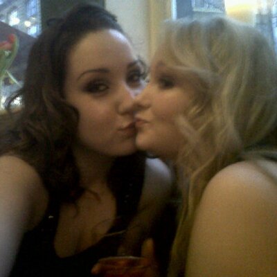 Profile Picture of Rose Corr (@Rose22_xo) on Twitter