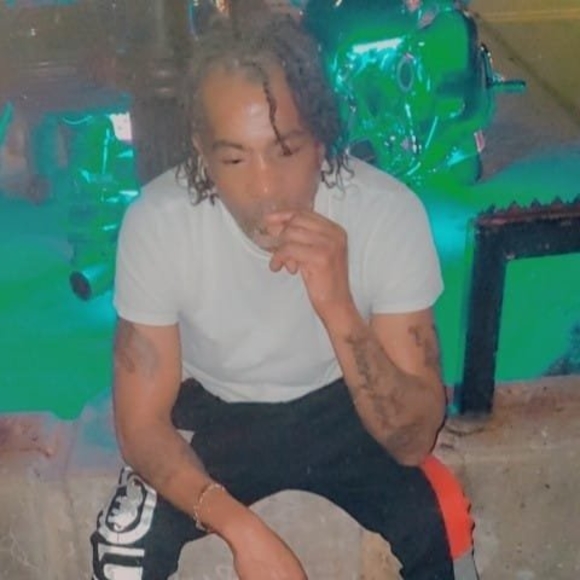 Profile Picture of Lamont Miliner (@brentmillz111) on Poshmark