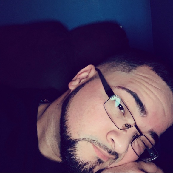 Profile Picture of Mathew Gonzalez (@mgarce20) on Poshmark