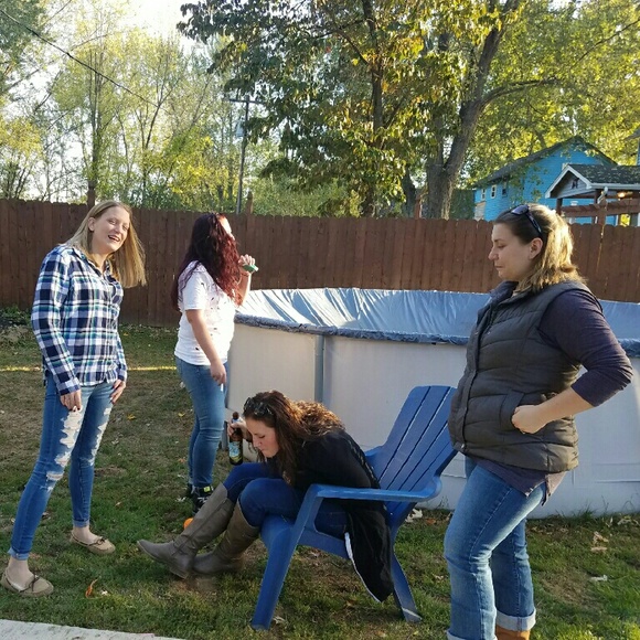 Profile Picture of Jamie Tigar (@tigar69) on Poshmark