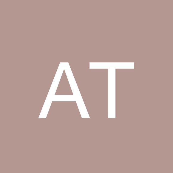 Profile Picture of Anastasia Timofeeva (@anastasialimpet) on Poshmark