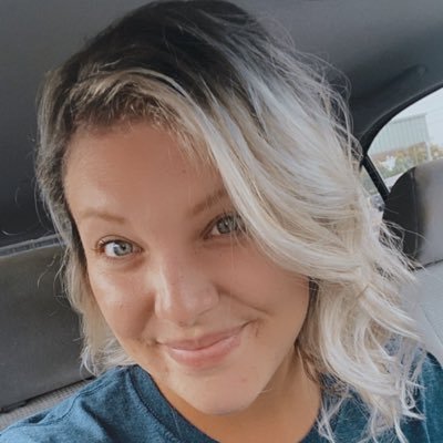 Profile Picture of Jackie Walsh (@jackieewalsh) on Twitter