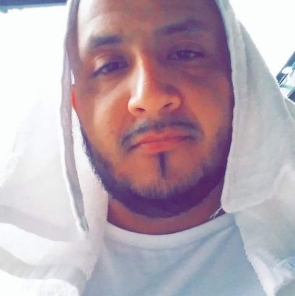 Profile Picture of Jose Gomez (@pepebrasi903) on Poshmark