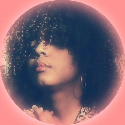 Profile Photo of  🌸M. Elizabeth Martin  🌸 (@AlloBonjourMimi) on Twitter