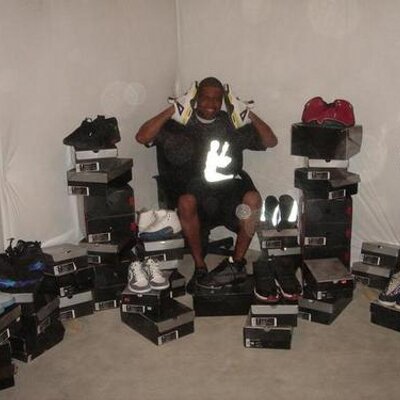 Profile Picture of Chris Matlock (@Sneakerfreak34) on Twitter