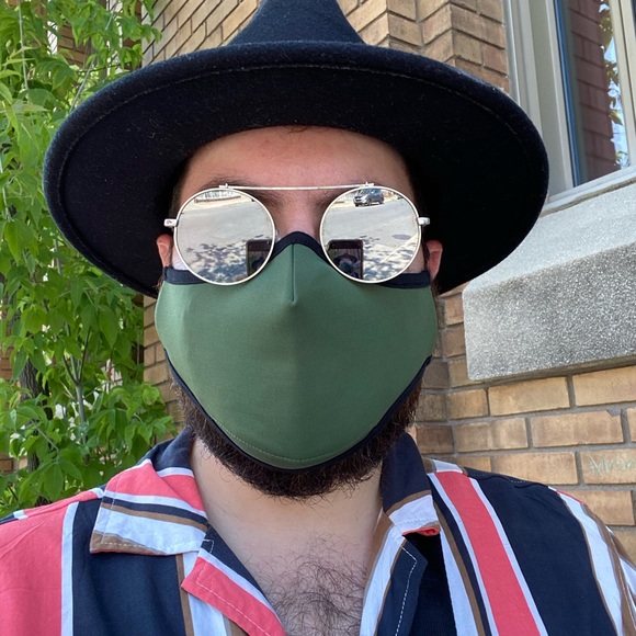 Profile Picture of Justin Plourde (@justin_plourde) on Poshmark