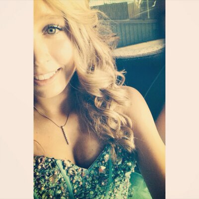 Profile Picture of Chloe Lee Chalmers (@chloe_chalmerss) on Twitter
