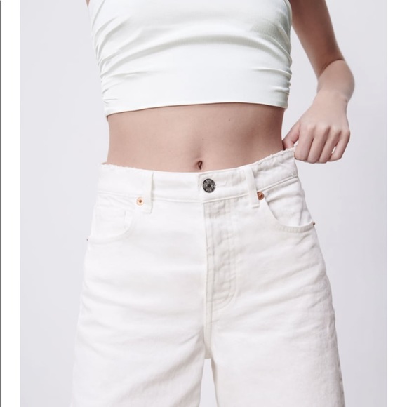 Profile Picture of Ha Dinh (@hdinh198) on Poshmark