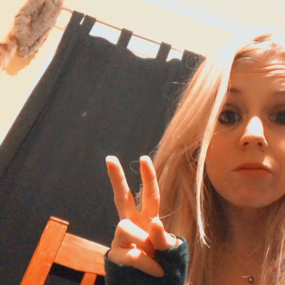 Profile Picture of Whitney Landrum (@hcssbby) on Poshmark