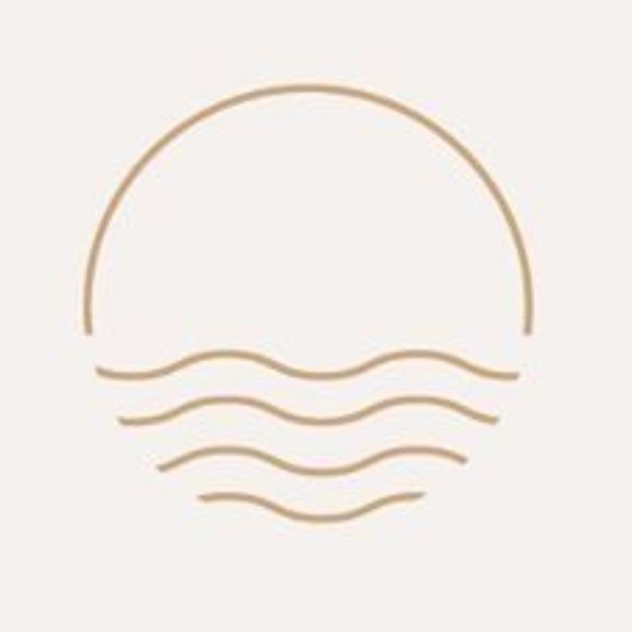 Profile Picture of Brionna Geldert (@bgeldert) on Poshmark