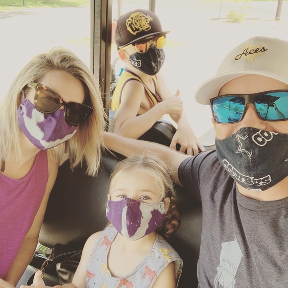 Profile Picture of Stacy Kahanek (@retromomlife) on Poshmark