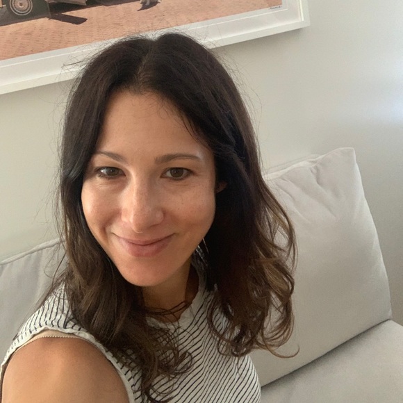 Profile Picture of Amy Shapiro (@ctmama13) on Poshmark