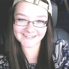 Profile Picture of Eva Neufeld (@EvaNeufeld3) on Twitter
