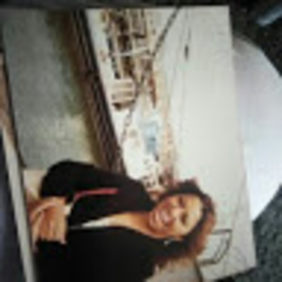 Profile Picture of Luisa Lujan (@luisalujan28) on Poshmark