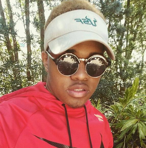 Profile Picture of Martin Reid (@martinreid67) on Poshmark