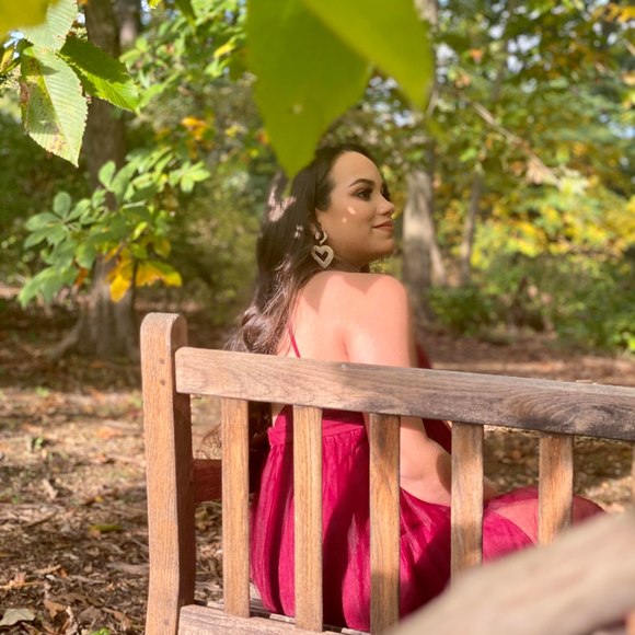 Profile Picture of Leydis Payero (@lelepayero) on Poshmark