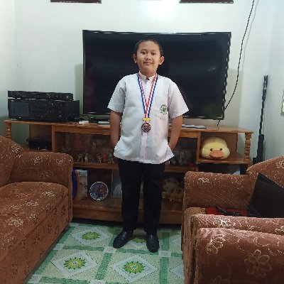 Profile Picture of Robin Flores (@robinflores87) on Twitter