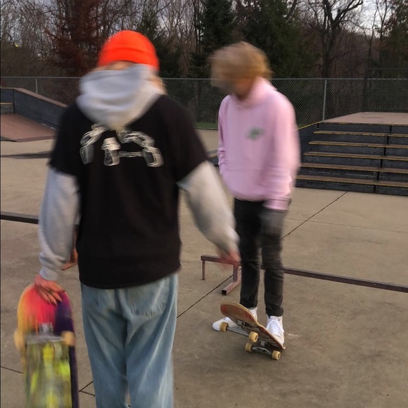 Profile Picture of Flynn Erdlen (@flynnerdlen) on Poshmark