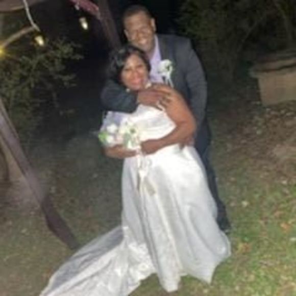 Profile Picture of Jeffrey Scott (@jeffreyscott53) on Poshmark