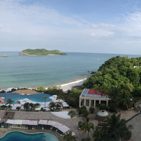 Profile Picture of J Ramirez (@jasminita2) on Poshmark