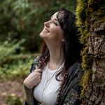 Profile Picture of Elise Cochran (@essentialfaerie) on Instagram