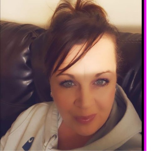 Profile Picture of Valerie Brockert (@valeriebrockert) on Poshmark