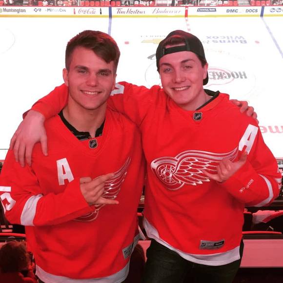 Profile Picture of Griffin Vandenbussche (@pizzaguy77) on Poshmark