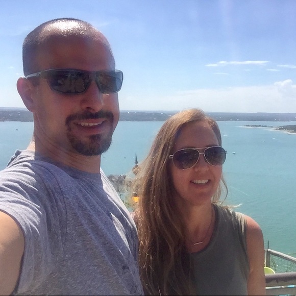 Profile Picture of Catherine Moore (@stumpah99) on Poshmark