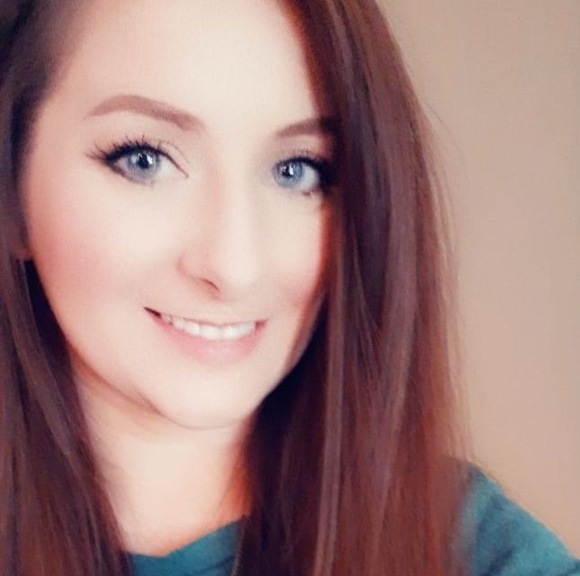 Profile Picture of Selina Revels (@selinarevels) on Poshmark