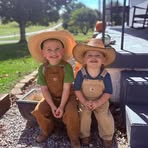 Profile Picture of Lisa Ann Honaker (@lisa.a.honaker) on Facebook