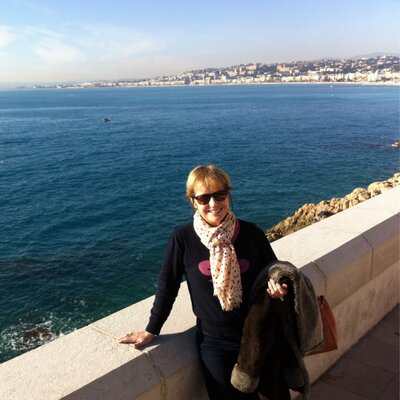 Profile Picture of PECK Anne (@AnneApeck) on Twitter