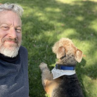 Profile Picture of Peter Leslie, author (@peter.d.leslie) on Instagram