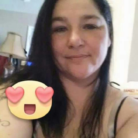 Profile Picture of Patricia Martens (@hotmexx45) on Poshmark