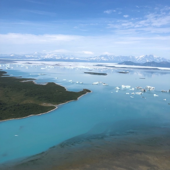 Profile Picture of Benjamin Leonard (@b3leonard) on Poshmark