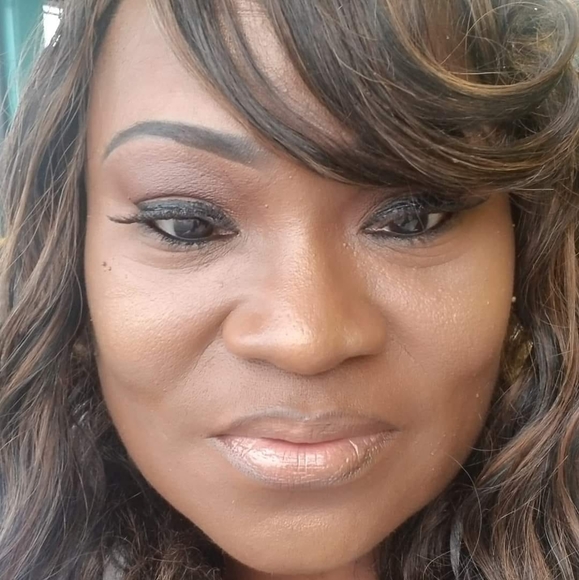 Vicky Campbell-woods - Poshmark Profile Picture of Vicky Campbell-woods (@vckywoods) on Poshmark