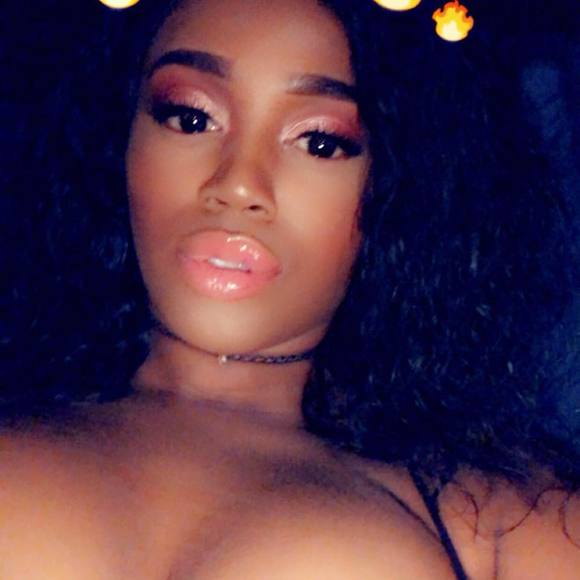 Profile Picture of Cassandra Augustin (@cassandra319) on Poshmark