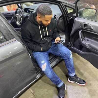 Profile Picture of Lingo 💸🚶🏾 (@MikeLingo15) on Twitter