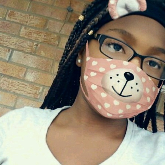 Profile Picture of Nyla Davis (@babyxoxo_nyla) on Poshmark