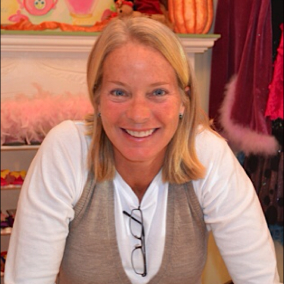 Profile Picture of Sandra Kidd (@skidd) on Poshmark