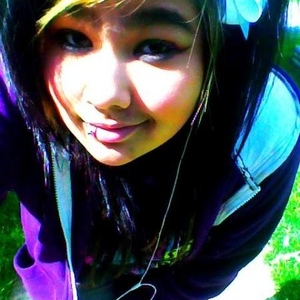 Profile Picture of Helen Lewis (@h_e_l_e_n_xx_l_e_w_i_s) on Myspace