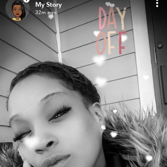 Profile Picture of Stephanie Abrego (@stephabrego_27) on Poshmark