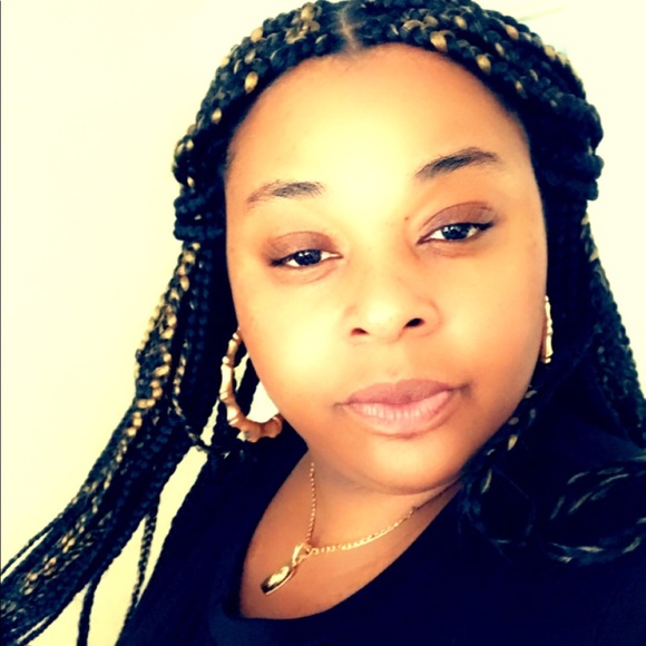 Profile Picture of Tanisha Northup (@tanishanorthup) on Poshmark